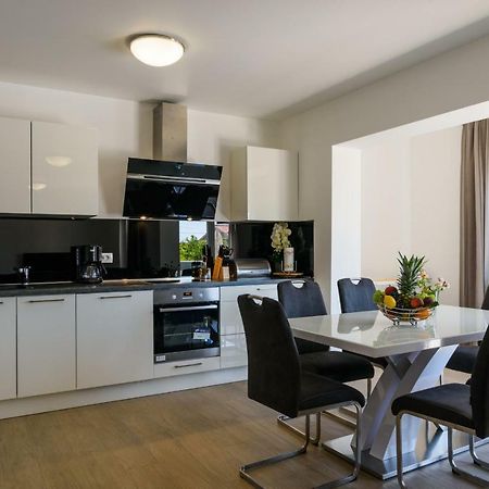 Apartments Apollo Trogir Buitenkant foto